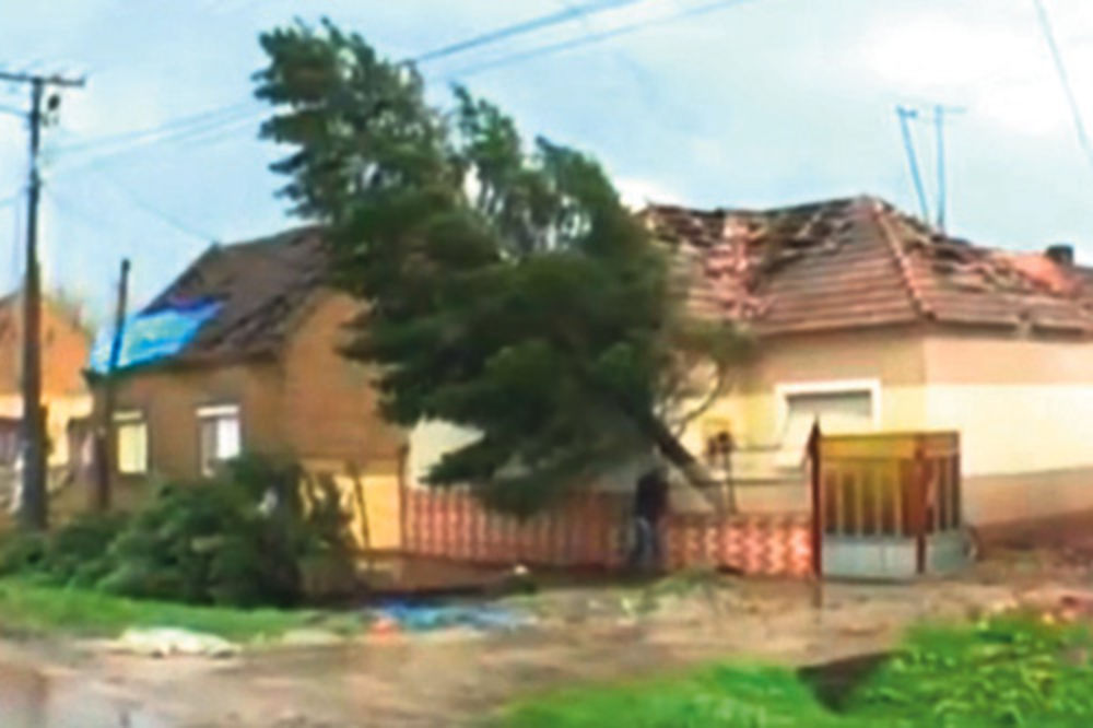 Tornado uništio 100 kuća u Tordi kod Žitišta