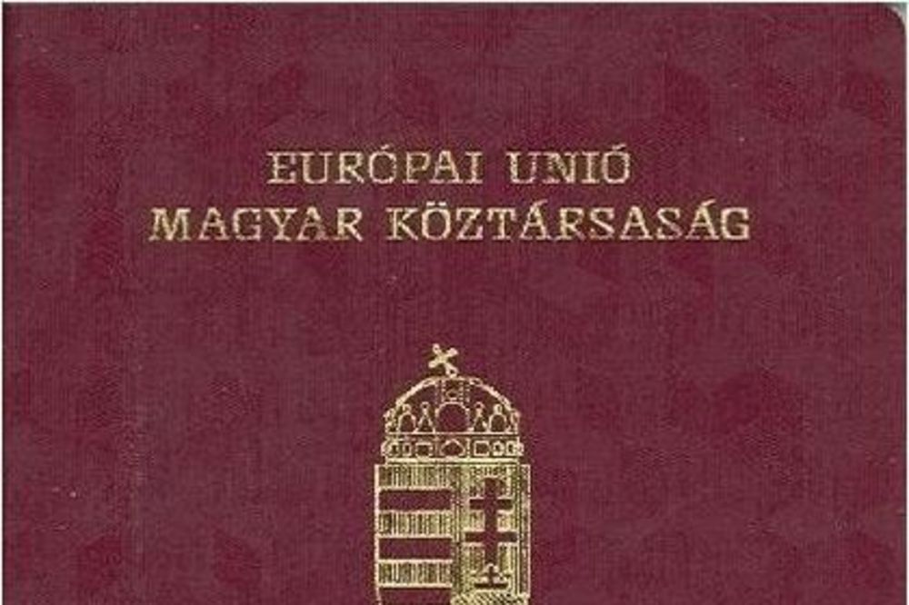 Više od 76.000 zahteva iz Srbije za mađarski pasoš