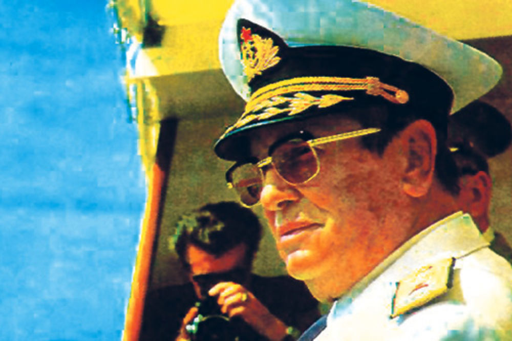 SAD: Tito je sveže ofarban