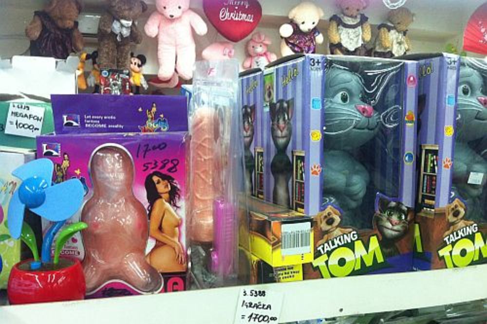 NEČUVENO U NS: Kinezima vibrator pored dečjih igračaka?!