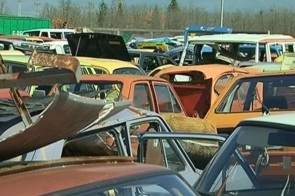 OPASAN OTPAD: 1.055 napuštenih automobila u Nišu
