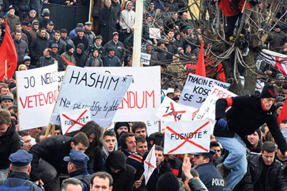 Albanci ljuti na Tačija, uskoro protesti