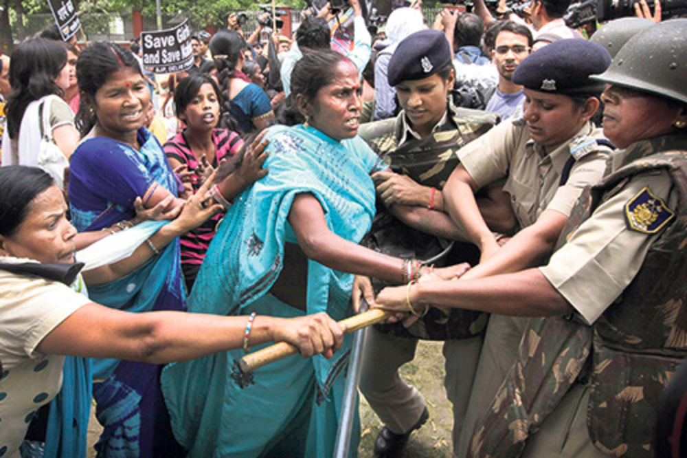 Indija: Nasilni protesti zbog silovanja devojčice
