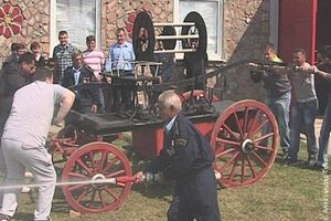100 godina stara vatrogasna vozila još rade