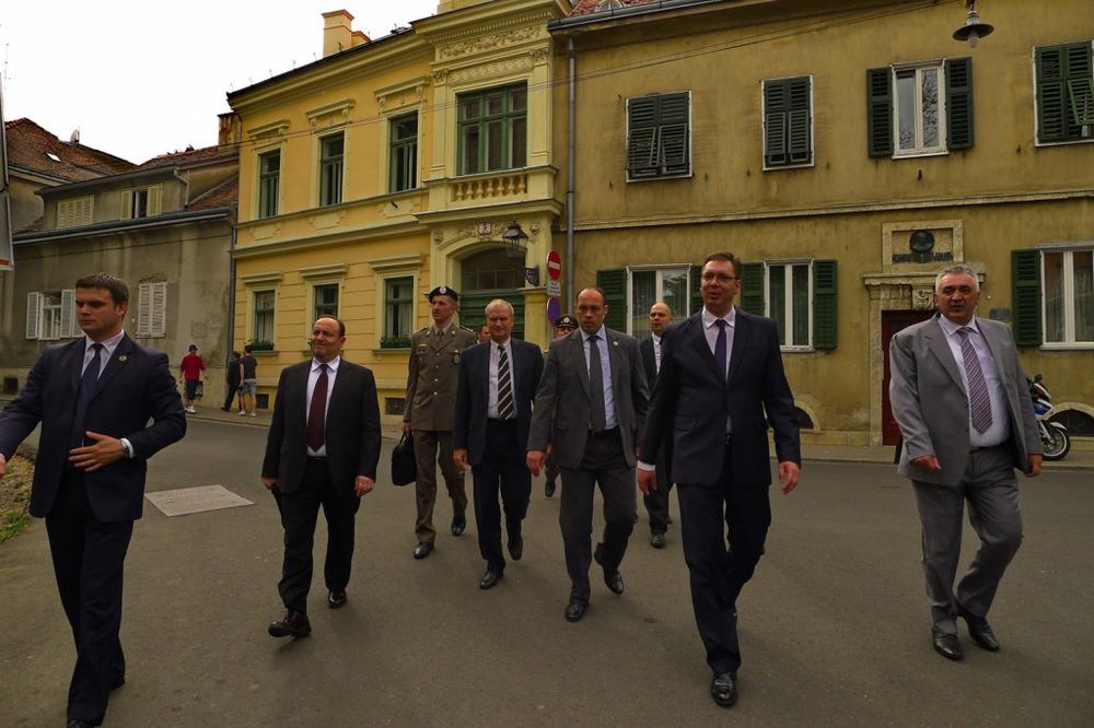 Vučić u šetnji centrom Zagreba