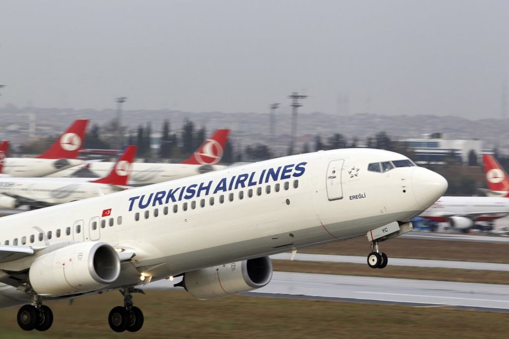 Crveni karmin vraćen u turske avione!