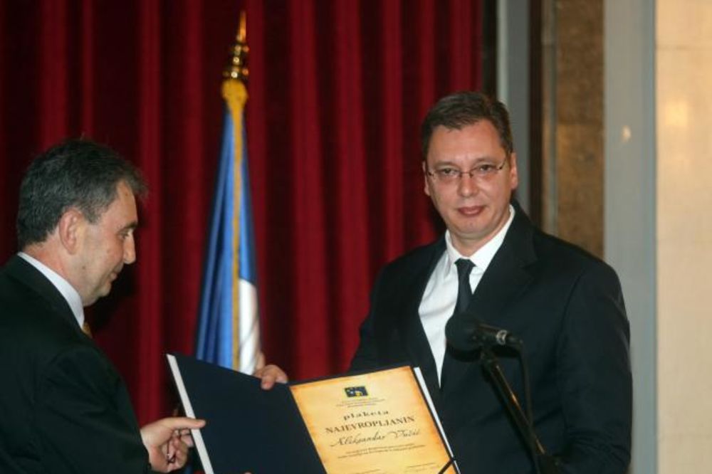 Vučiću uručena nagrada za najevropljanina
