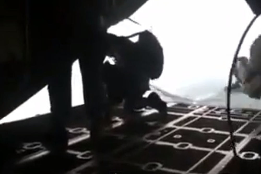 Procurio tajni snimak: Američki padobranac pao u ambis!