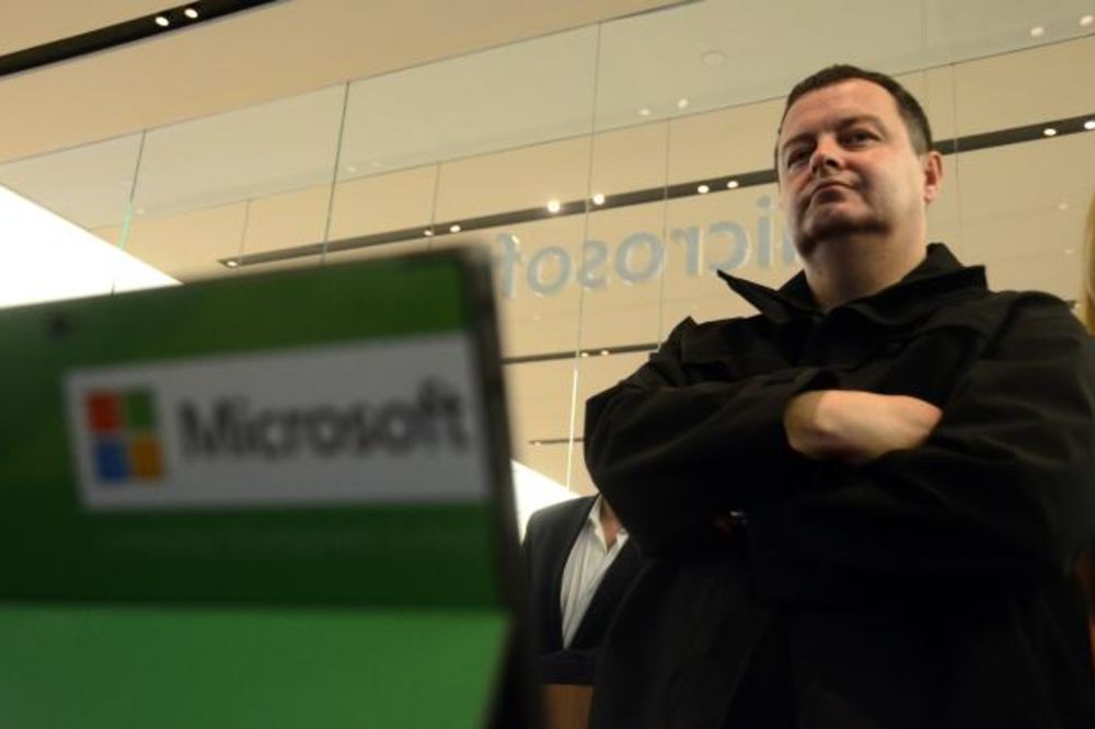 Vlada Srbije zaključila ugovor o licenciranju sa Majkrosoftom