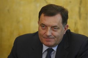 ODMERAVAO SNAGE SA MLAĐIMA: Dodik povredio nogu na košarci!