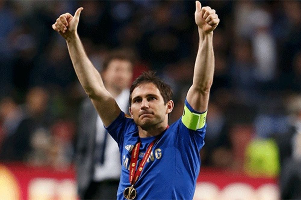 OSTAJE PLAVAC: Lampard produžio ugovor sa Čelsijem