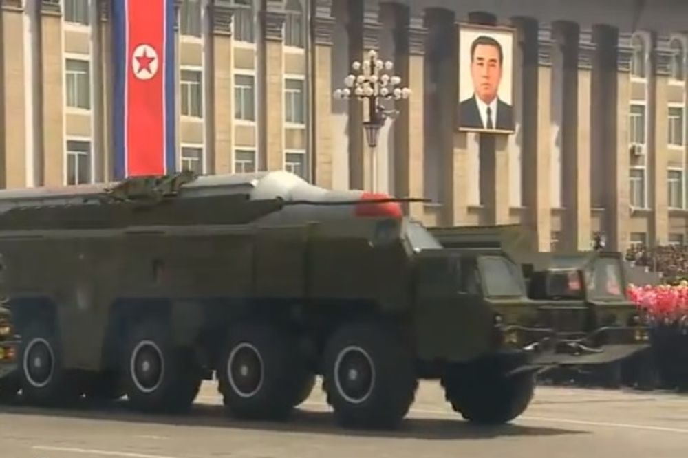 S. Koreja preti SAD sa 200 mobilnih bacača raketa!