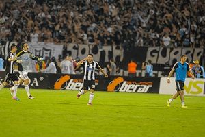 CRNO-BELO SLAVLJE: Jojić doneo pobedu u derbiju i titulu Partizanu
