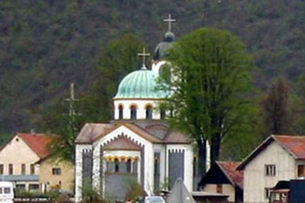 ISPISALI ALAH: Oskrnavljen Hram Svetog Save u Sarajevu