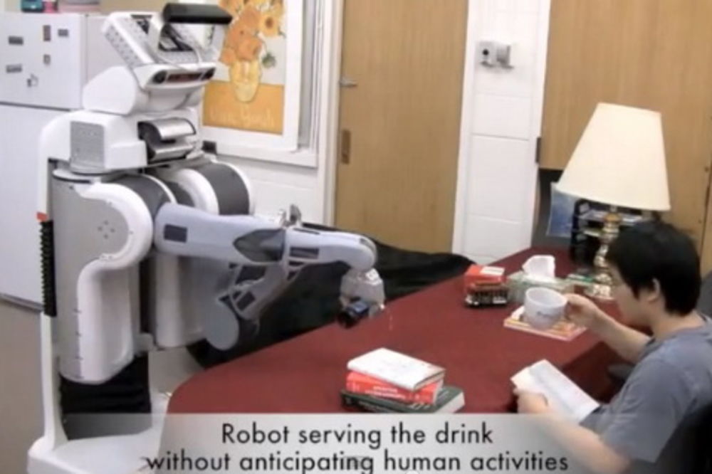 KUĆNI POMOĆNIK: Robot Kodak sipa vam pivo!