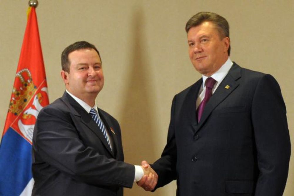Dačić i Janukovič: Odnosi Srbije i Ukrajine u usponu