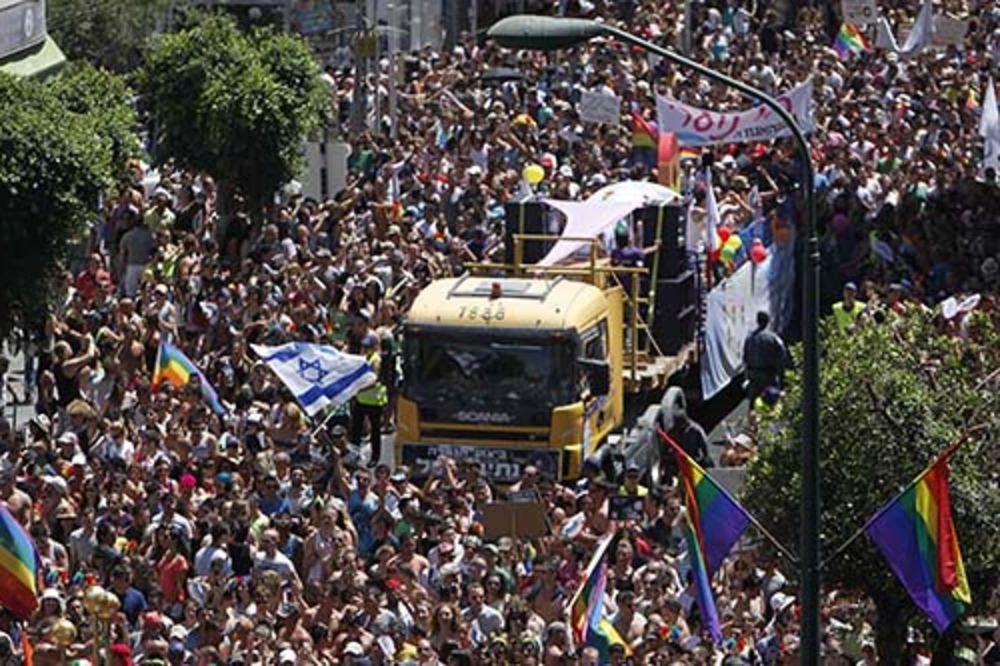 Hiljade na gej paradi u Tel Avivu