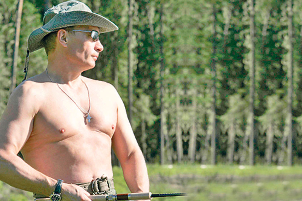 OPET MOMAK: Putin najpoželjniji neženja na svetu!