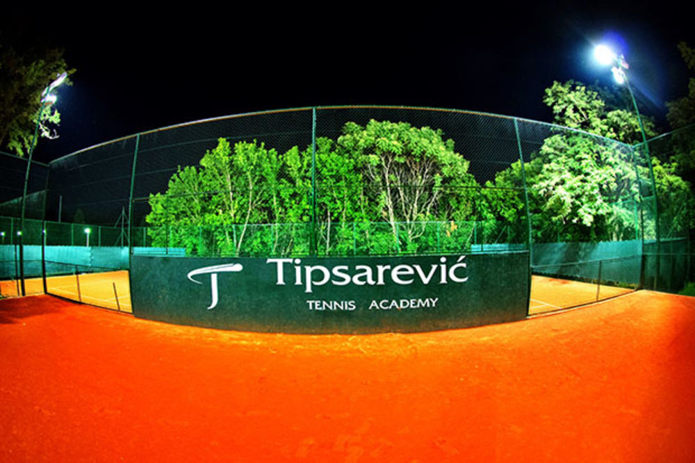 Janko Tipsarević otvorio tenisku akademiju