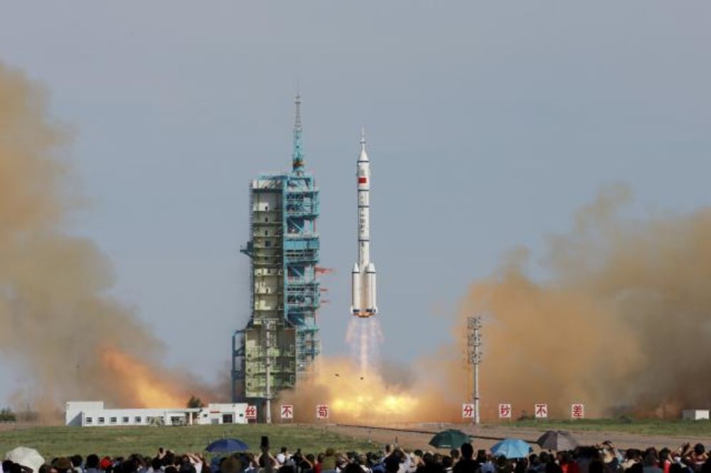Kineski kosmonauti poleteli u najdužu misiju u svemiru