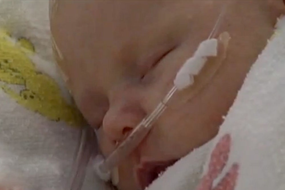 ZAHVAT ŽIVOTA: Lepkom spasli bebu od 3 nedelje!