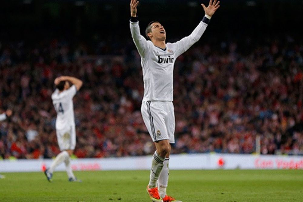 SVE JE LAŽ: Ronaldo nije produžio ugovor s Realom!