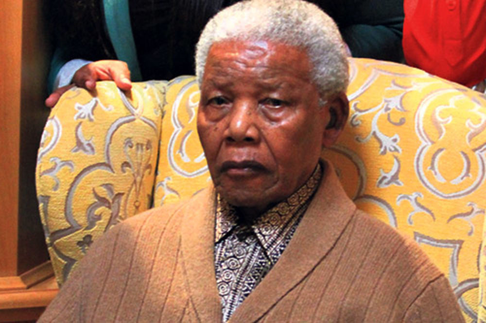 NEIZVESNO: Nelson Mandela na samrti zbog infekcije pluća