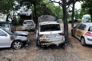 META PIROMANA: Podgoričaninu zapaljeno 5 automobila!