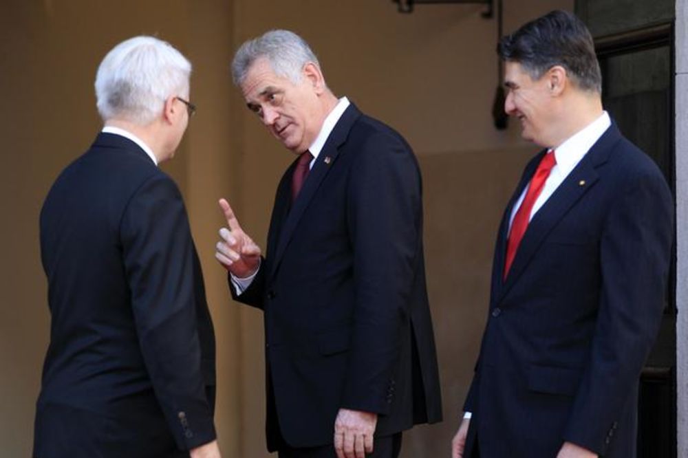 Nikolić i Josipović doručkuju iza zatvorenih vrata