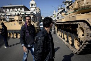 KRIZA U EGIPTU: Armija spremna da reaguje