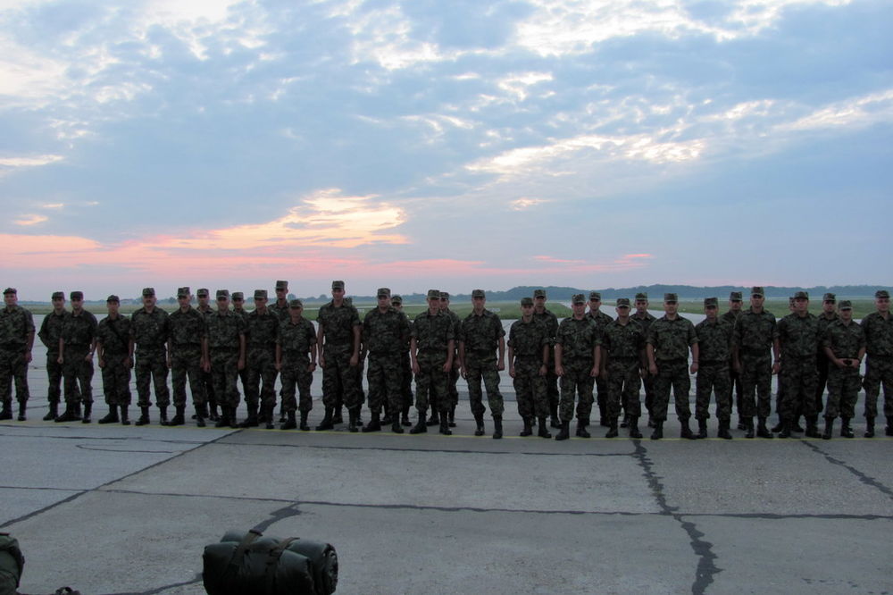 HITAR TROZUBAC: Srpski vojnici na vežbi u Ukrajini!