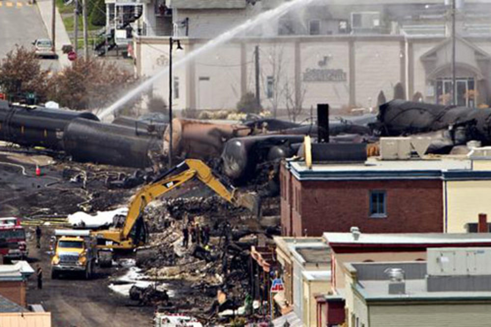 U eksploziji voza u Kanadi 13 mrtvih i 40 nestalih