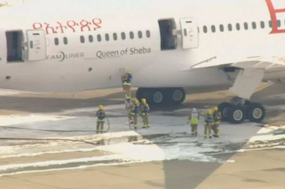 POŽAR U AVIONU: Etiopijski Boing 787 goreo na Hitrou