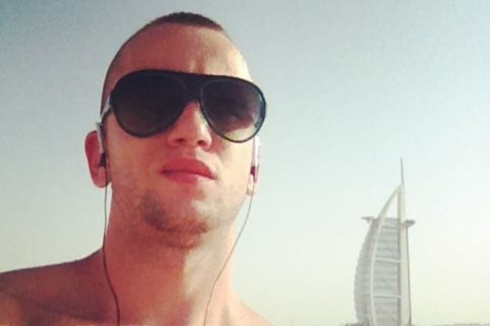 Pevač Davor Marković odmarao u Dubaiju!