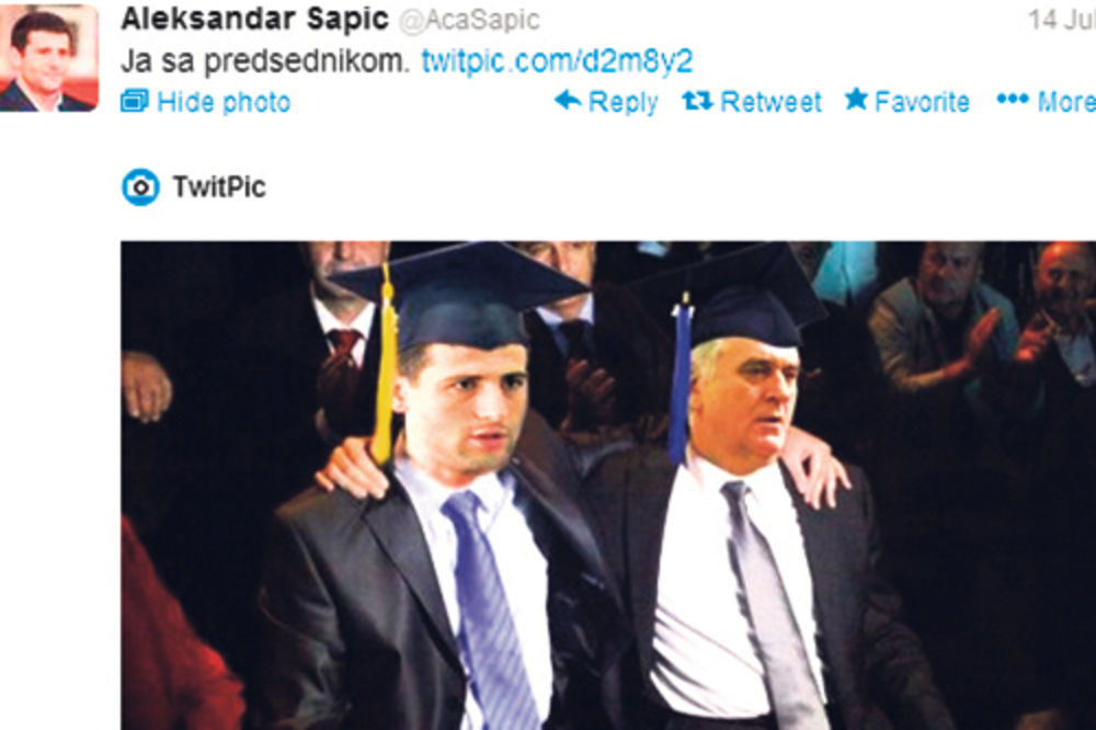 HIT: Aca Šapić i Nikolić zajedno diplomirali