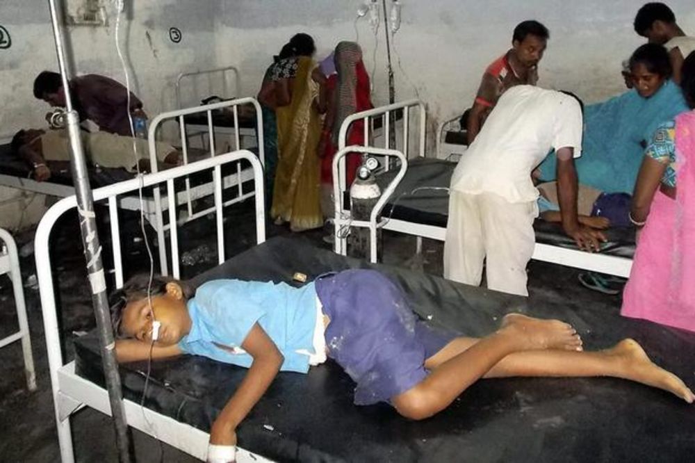 TROVANJE U INDIJI: 20 dece umrlo od ručka u školi