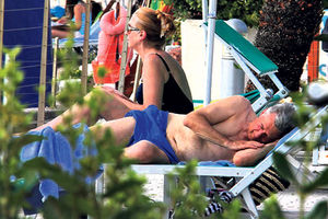 Miroslav Ilić zadremao na bazenu