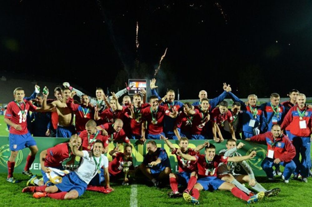 ŠAMPIONI: Fudbaleri Srbije prvaci Evrope!