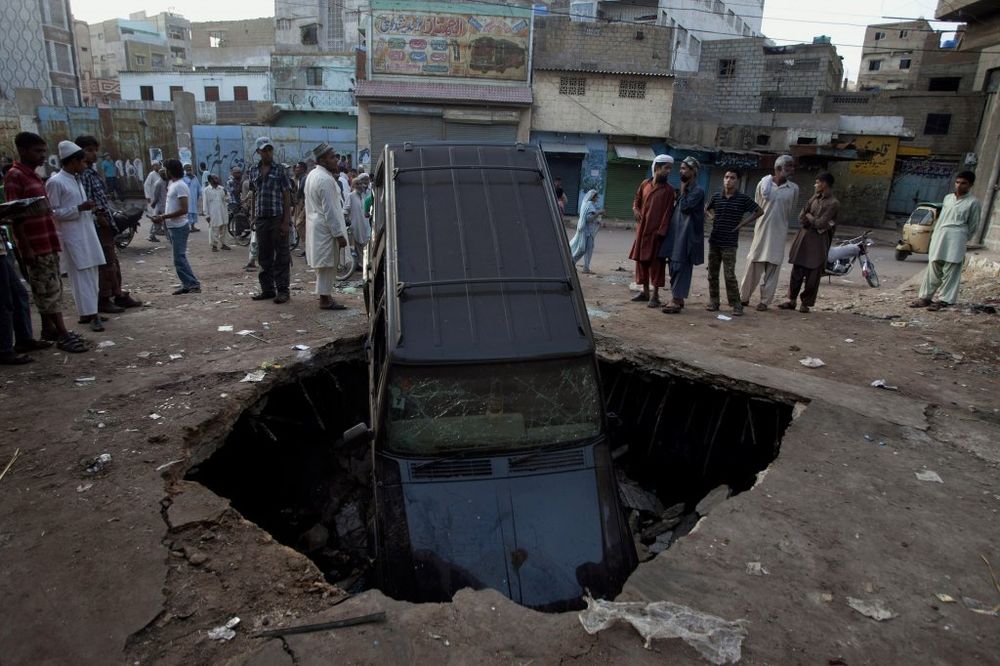 Karači: Bomba usmrtila 11 tinejdžera
