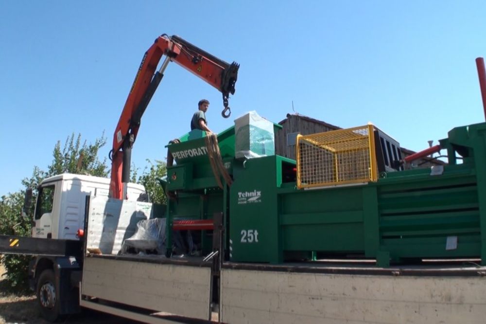 Kikinda: Reciklažnom centru isporučena oprema