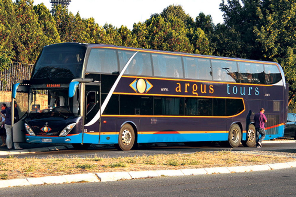 PAKLENA TURSKA: Vozili su nas 30 sati u autobusu bez klime