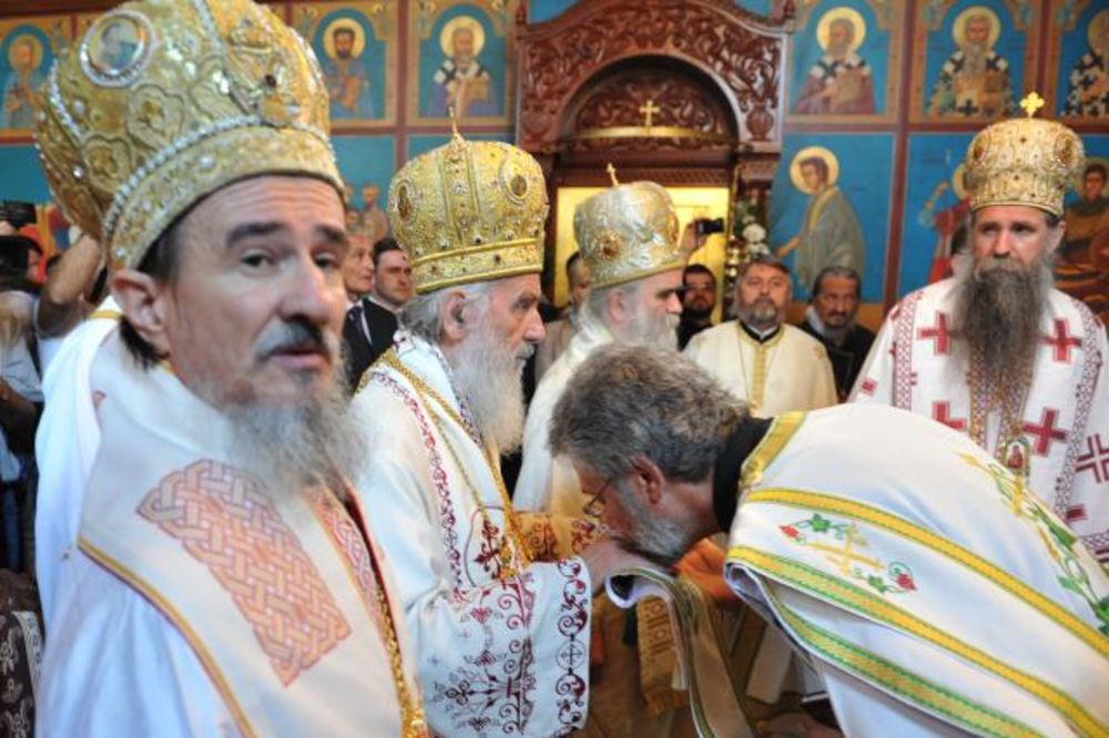 Episkop Atanasije ustoličen za vladiku bihaćko-petrovačkog