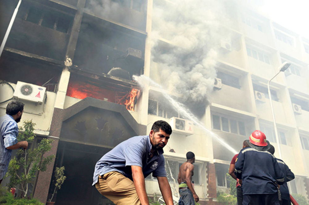RAT U EGIPTU: Spalili zgradu vlade u Kairu