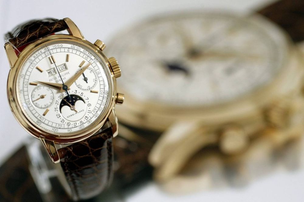 FILMSKA PLJAČKA: Naoružani čekićem ukrali luksuzne satove od milion dolara