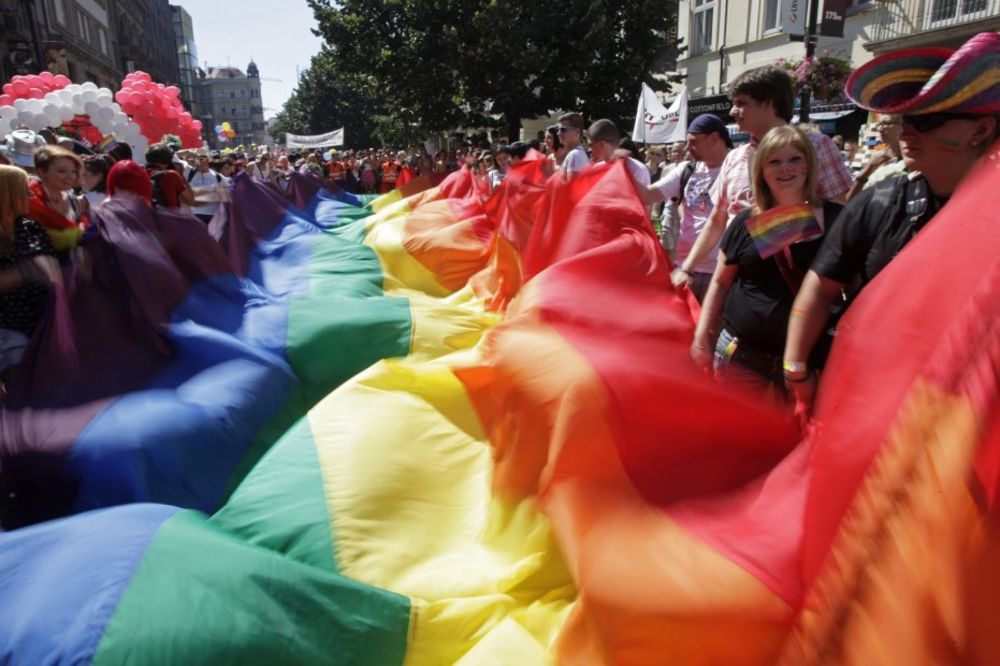 20.000 ljudi na gej paradi u Pragu