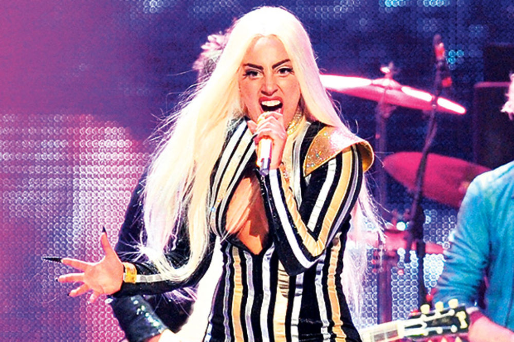 Ledi Gaga: Ponosna sam što mi je Marina mentor