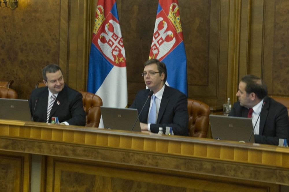 DAN RASPLETA: Vlada Srbije i stranke o rekonstrukciji