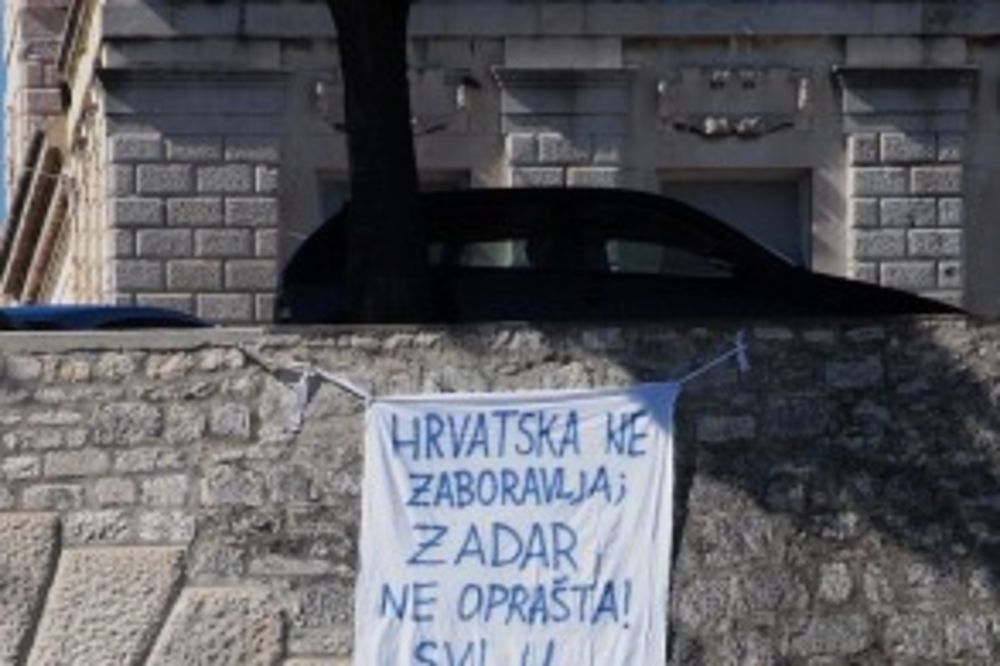 Hrvatska ne zaboravlja, Zadar ne oprašta! Svi u Vukovar!