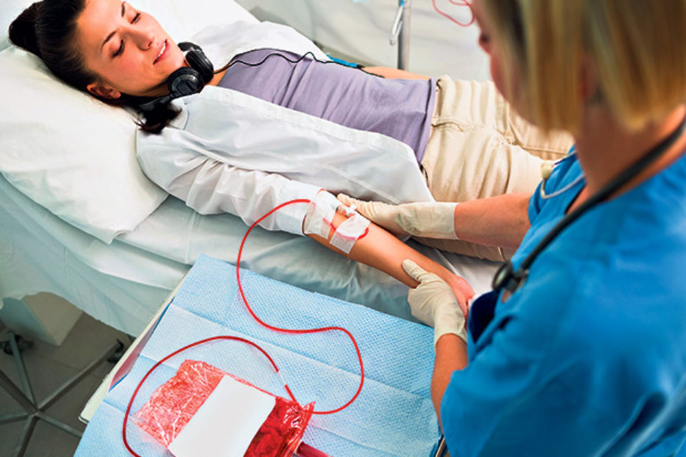 ZASTRAŠUJUĆE: Pacijentima davali krv, koju nisu testirali na virus side!