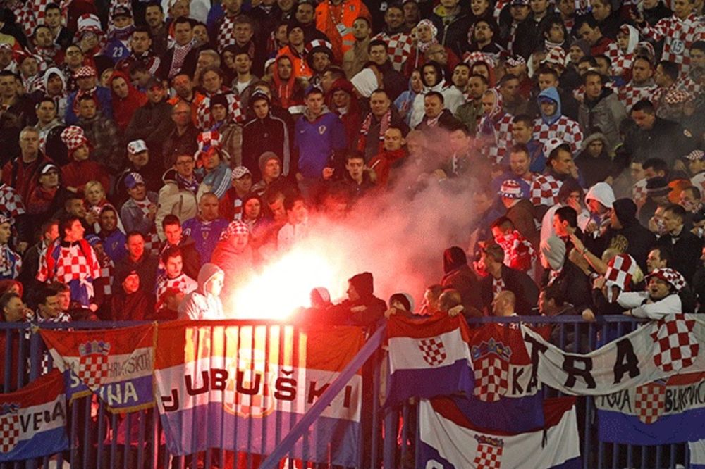PANIKA NA GRANICI: Hrvatski navijači stižu u Beograd?